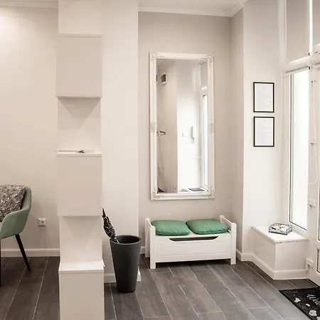 Apartment Airy *
