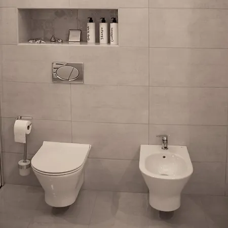Airy Apartment Eger